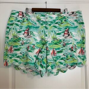 Crown & Ivy green shorts with scalloped hem and sailboat print. Size: 22‎